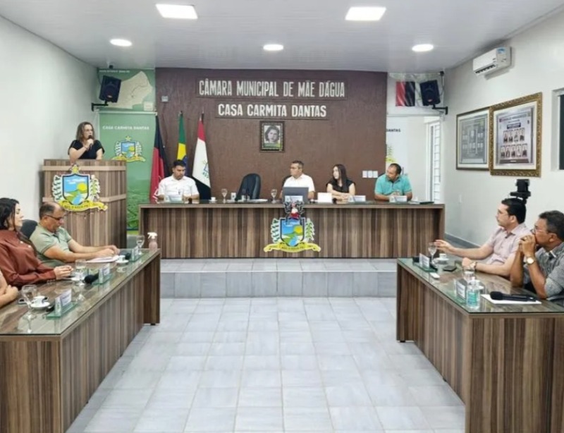 Sess�o Ordin�ria da c�mara de M�e D'�gua � marcada pela aprova��o de v�rios projetos de lei