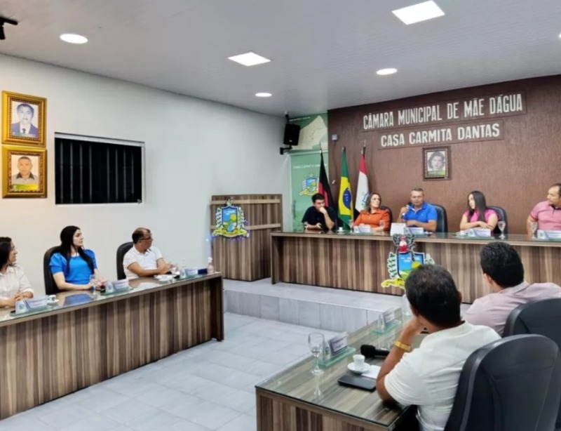 C�mara de M�e D��gua aprova projetos de lei da LDO e LOA de 2026, e o PPA 2026-2029