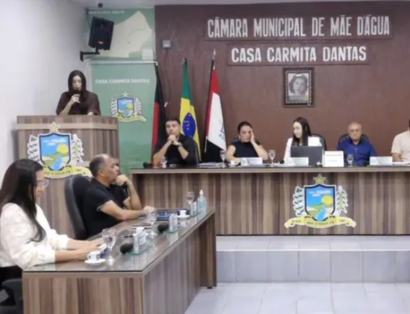 C�mara de M�e D'�gua aprova pacotes de projetos e refor�a a��es para servidores e concursos