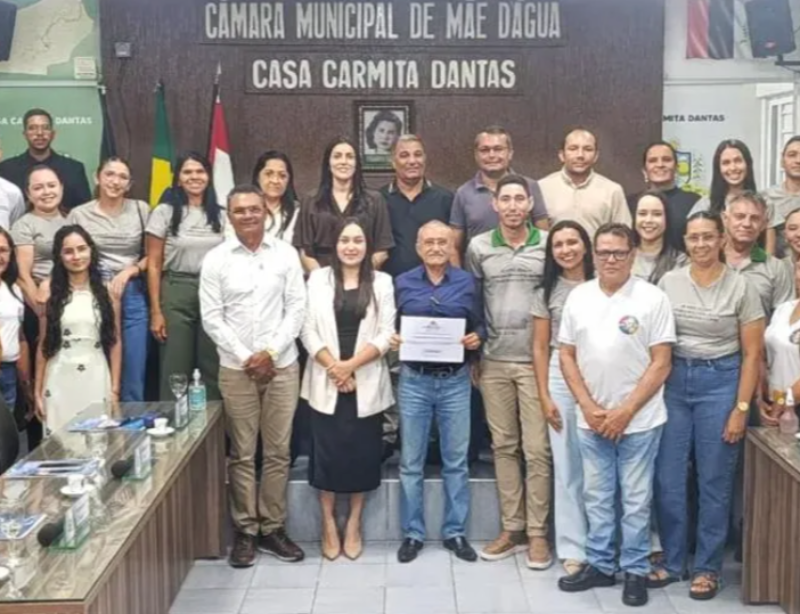 C�mara de M�e d��gua realiza sess�o especial em homenagem aos 85 anos da Escola Francisco Romano